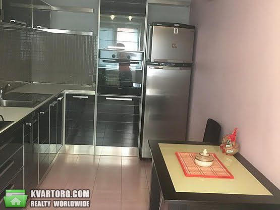 Rent out 3-room apartment. Киев,  Клиническая — photo 2