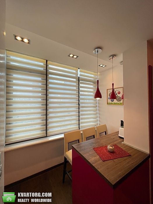Sell 4-room apartment. Киев,  Щорса — photo 2