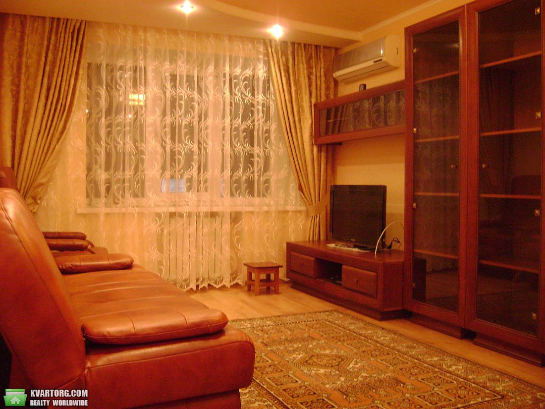 Sell 2-room apartment. Киев,  Маяковского — photo 2