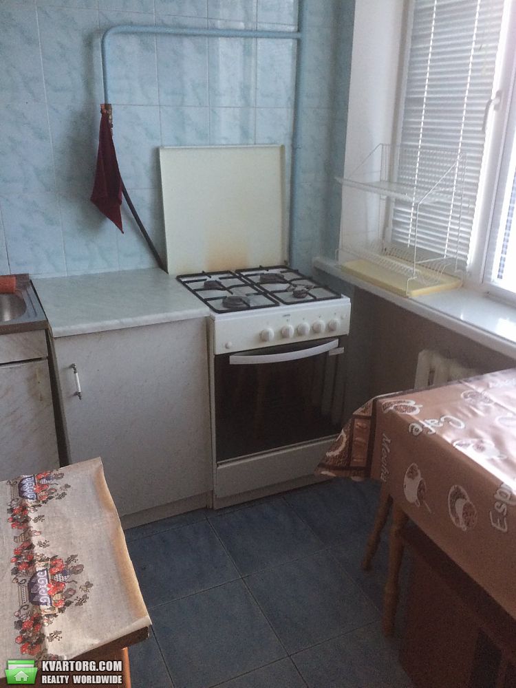 Rent out 2-room apartment. Киев, Русановская набережная — photo 5