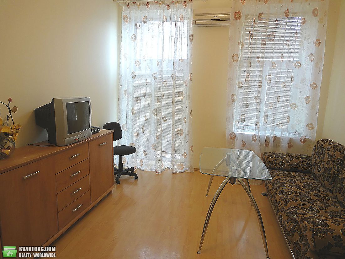 Rent out 2-room apartment. Одесса, Базарная — photo 3