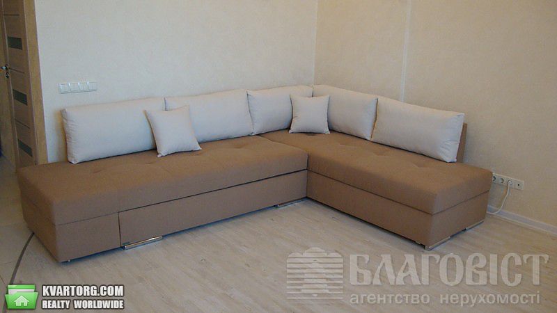 Sell 2-room apartment. Киев,  Щорса — photo 3