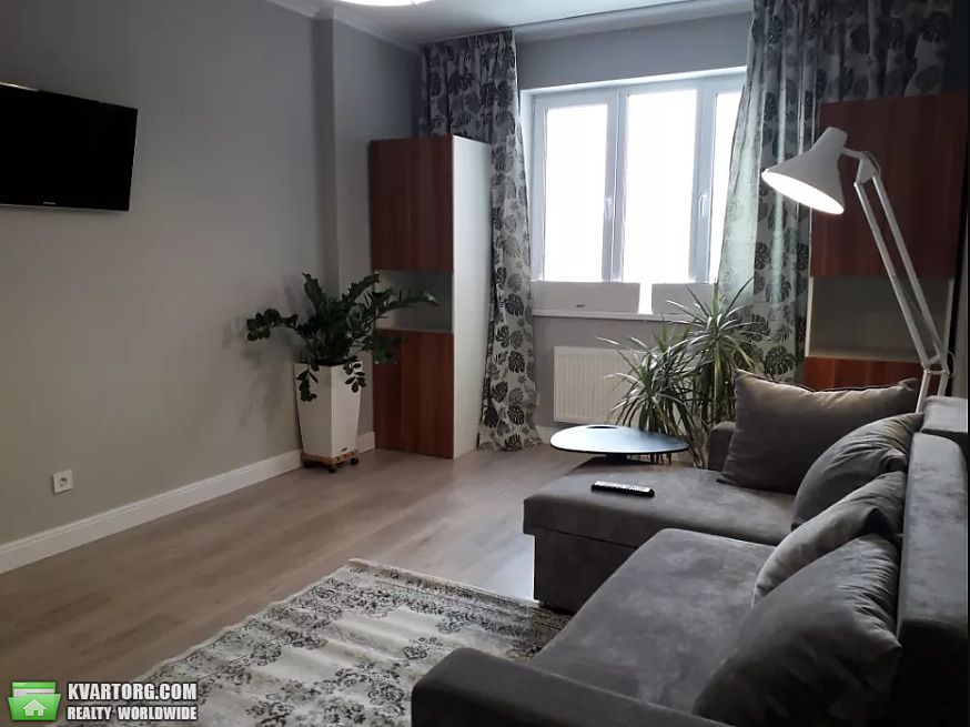 Rent out 1-room apartment. Киев,  Драгоманова — photo 2