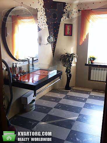 Sell 4-room apartment. Киев,  Клиническая — photo 10