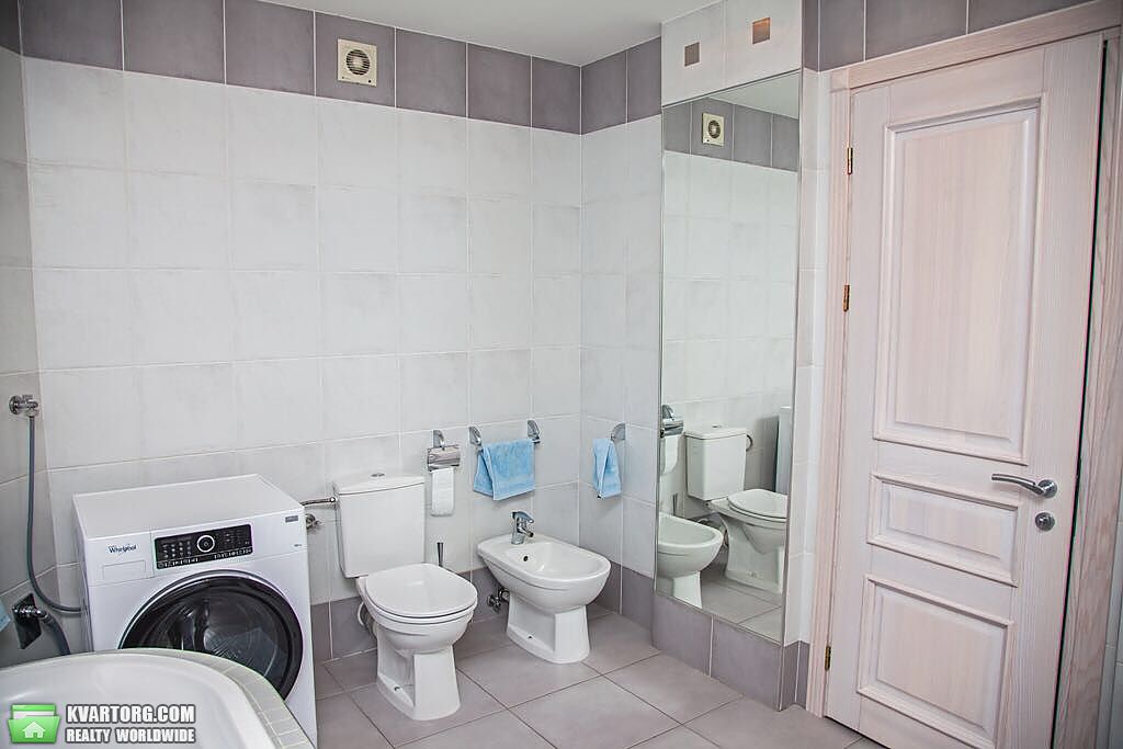 Rent out 3-room apartment. Днепропетровск, Октябрьская площадь — photo 10