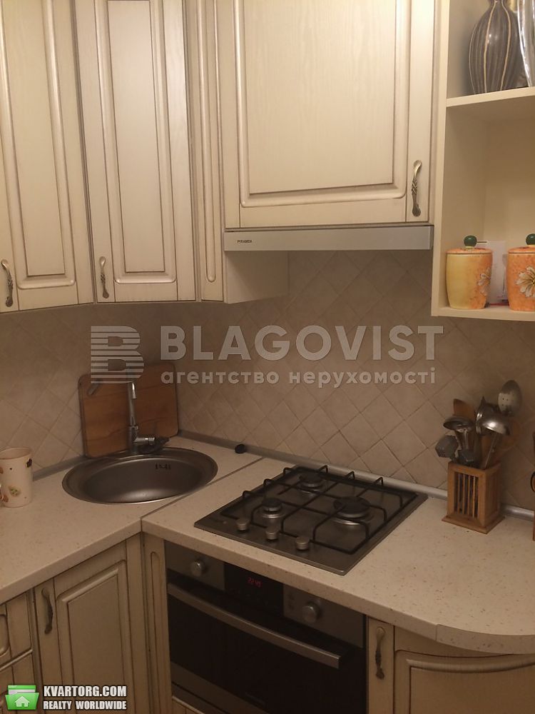Sell 2-room apartment. Киев,  Еленовская — photo 1