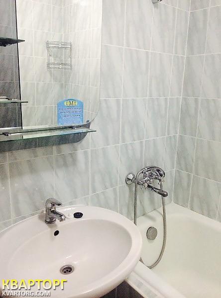 Rent out 2-room apartment. Киев, Бориса Гмыри — photo 9