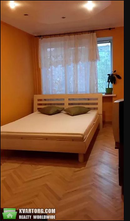 Rent out 3-room apartment. Киев,  Шолом-Алейхема — photo 1