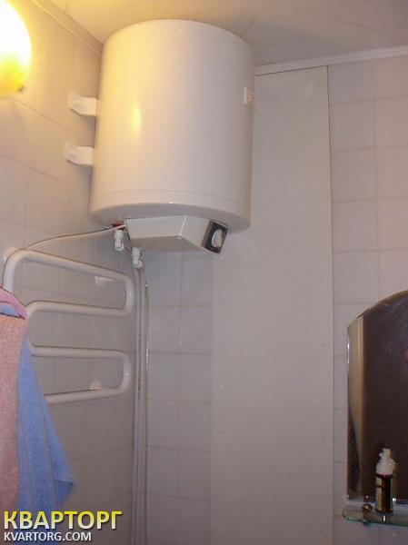 Sell 2-room apartment. Киев,  Первомайского — photo 4