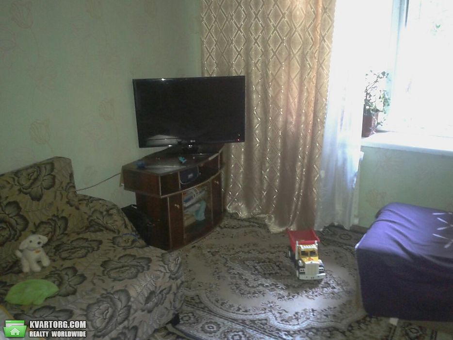 Sell 2-room apartment. Киев,  Автозаводская — photo 2