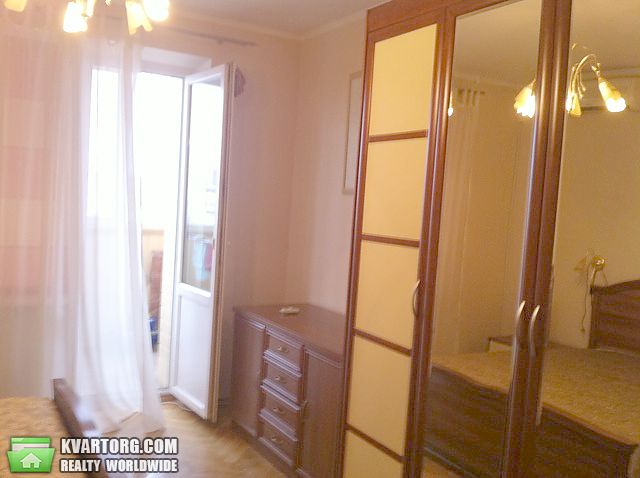 Rent out 2-room apartment. Киев,  Депутатская — photo 1