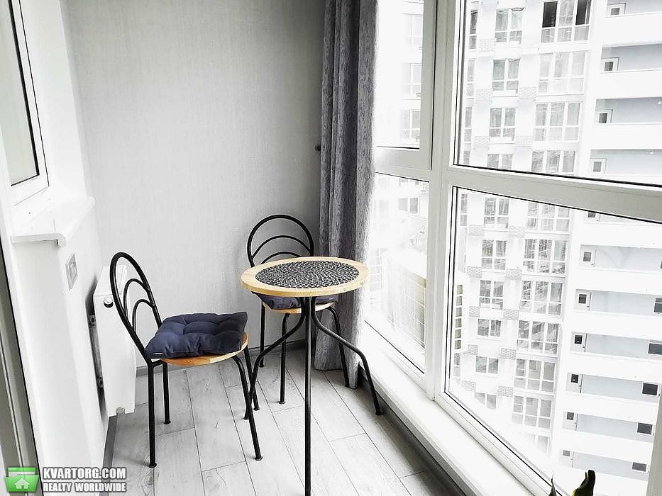 Rent out 1-room apartment. Киев,  Ревуцкого — photo 9