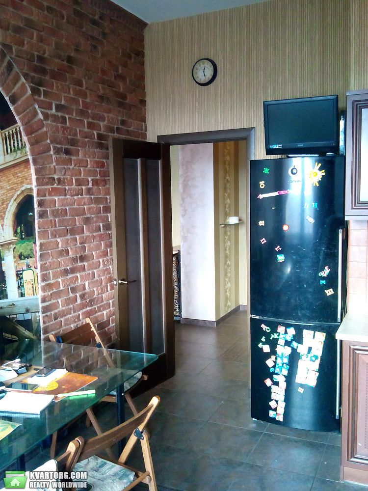 Rent out 2-room apartment. Киев, лобановского — photo 3