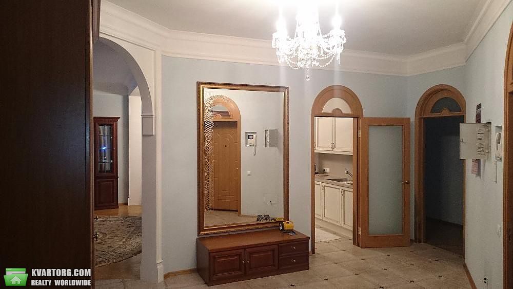 Rent out 4-room apartment. Киев,  Старонаводницкая — photo 8