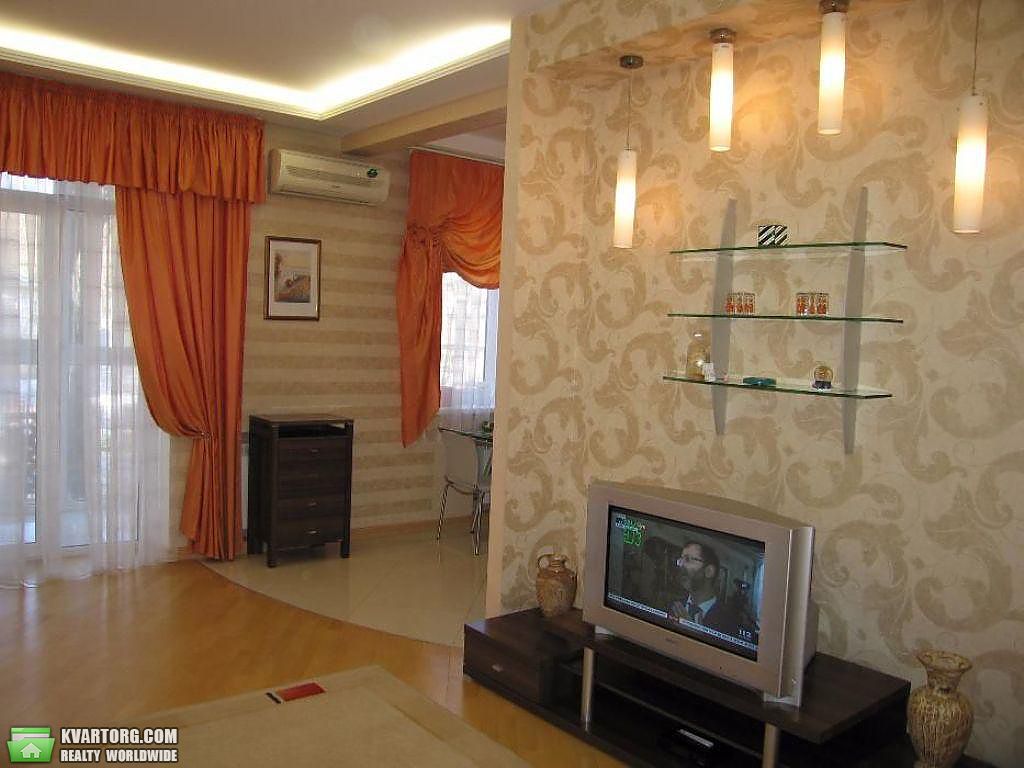 Rent out 2-room apartment. Киев,  Цитадельная — photo 2
