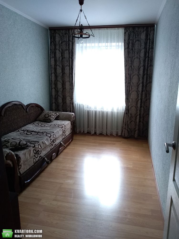 Rent out 2-room apartment. Киев, Генерала Наумова — photo 3