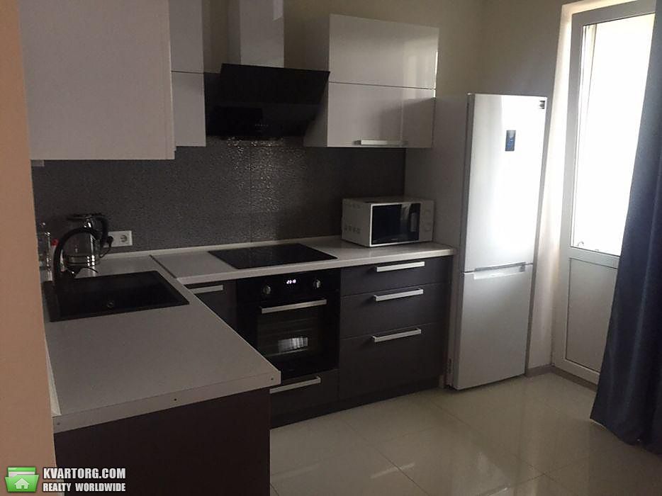 Rent out 2-room apartment. Киев,  Малевныча — photo 5