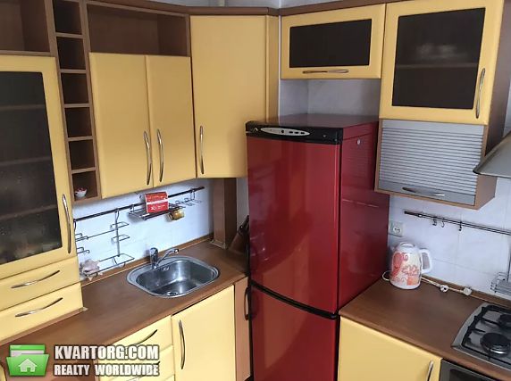Rent out 2-room apartment. Киев,  Немировича-Данченко — photo 4