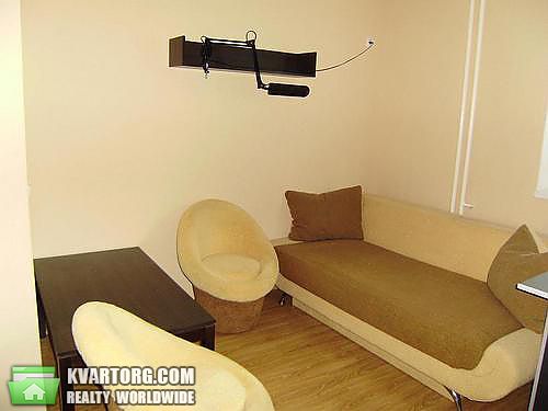 Rent out 1-room apartment. Киев,  Ветрянные Горы — photo 8