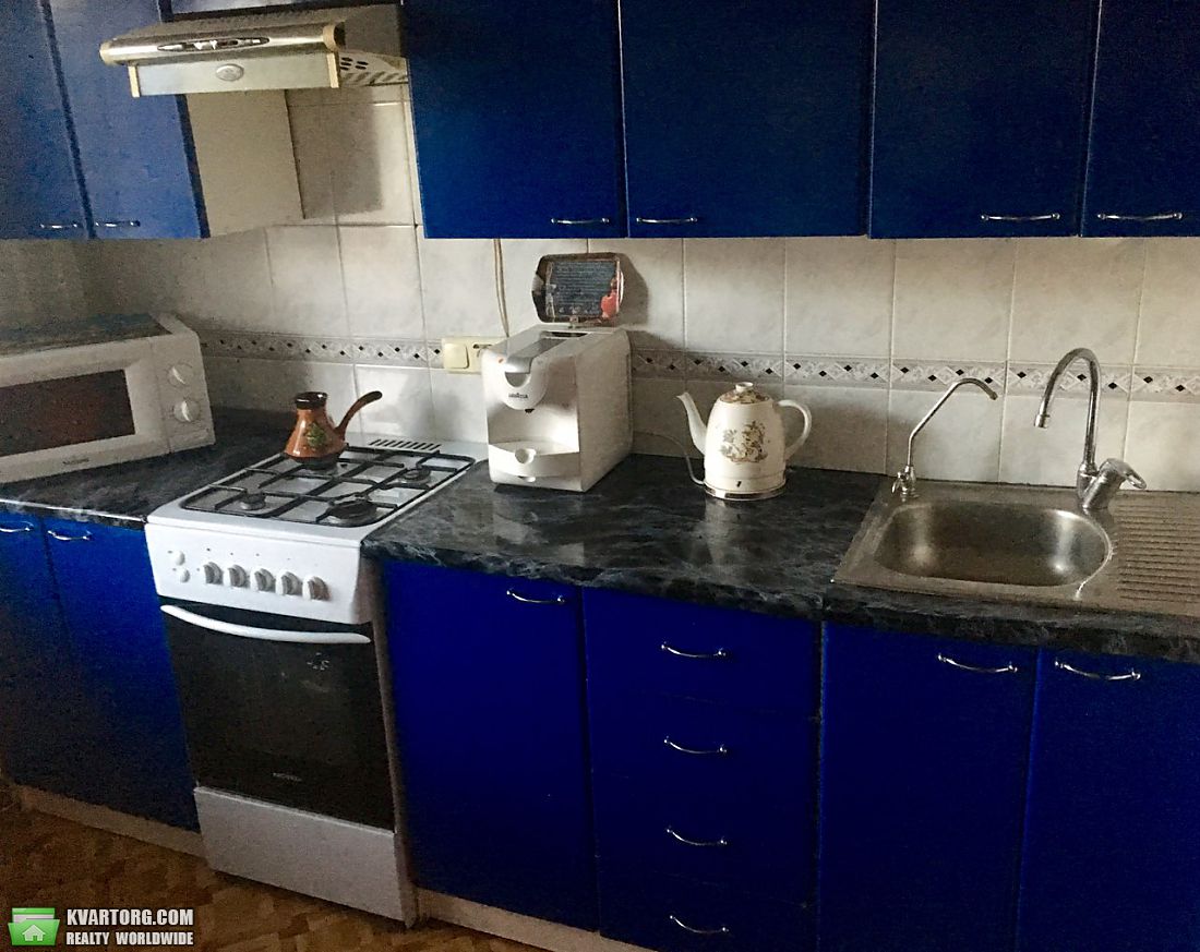 Rent out 2-room apartment. Киев,  Оболонский пр — photo 1