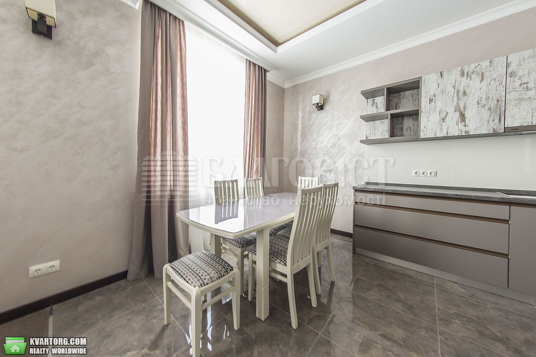 Rent out 3-room apartment. Киев,  Лабораторный пер — photo 8