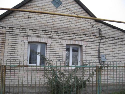 Sell house. Донецк, Асфальтированая — photo 1