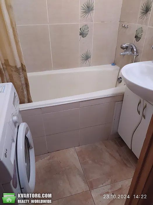 Rent out 3-room apartment. Киев,  Бальзака — photo 2