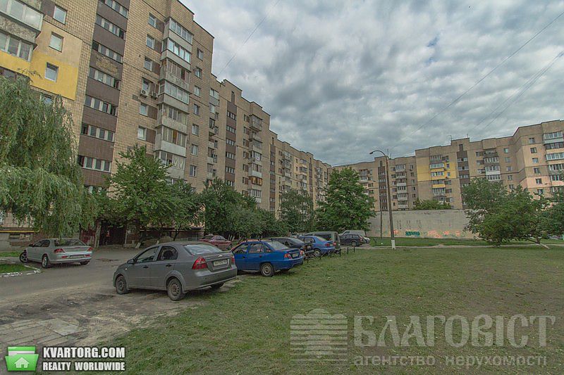Sell 3-room apartment. Киев,  Святошинская — photo 2