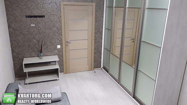 Rent out 2-room apartment. Киев,  Богатырская — photo 3
