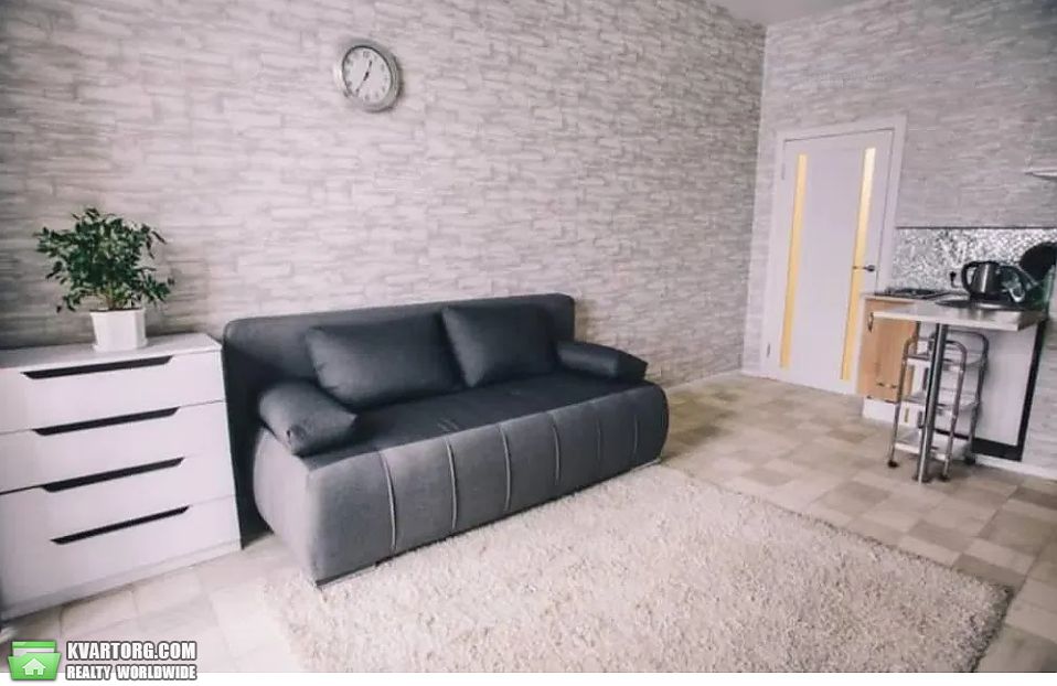 Rent out 1-room apartment. Киев, Евгения Коновальца — photo 1