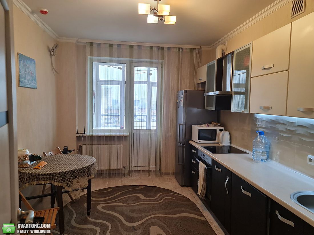 Rent out 1-room apartment. Киев,  Лебедева-Кумача — photo 1