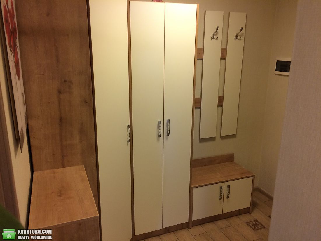 Sell 2-room apartment. Киев,  Тростянецкая — photo 8