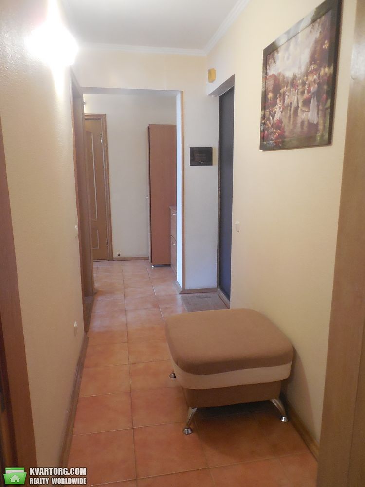 Rent out 2-room apartment. Киев,  Большая Васильковская — photo 3