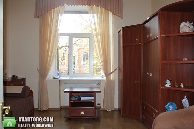 Rent out 2-room apartment. Киев, Банковая — photo 10