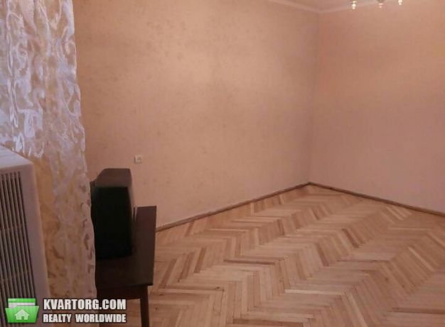 Rent out 2-room apartment. Киев,  Антоновича — photo 1