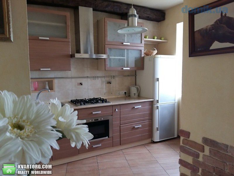 Rent out 2-room apartment. Киев,  Воскресенская — photo 2