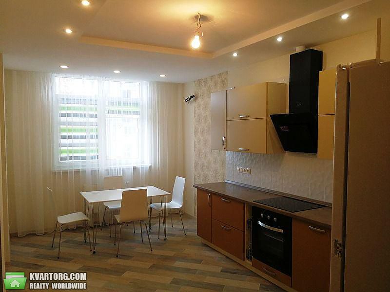 Rent out 2-room apartment. Киев,  Богдановская — photo 3