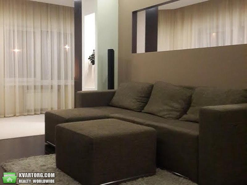 Rent out 2-room apartment. Киев, Приорская — photo 2