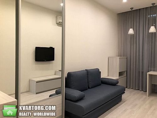 Rent out 2-room apartment. Киев,  Верховного Совета бул — photo 8