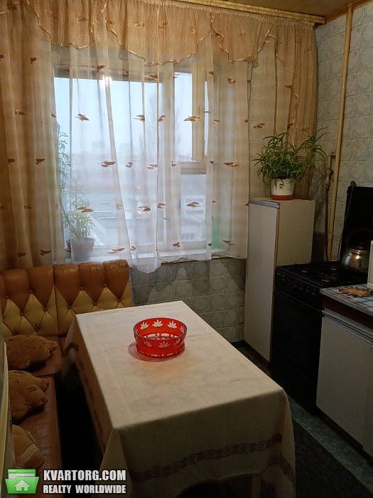 Sell 2-room apartment. Киев,  Радужная — photo 1