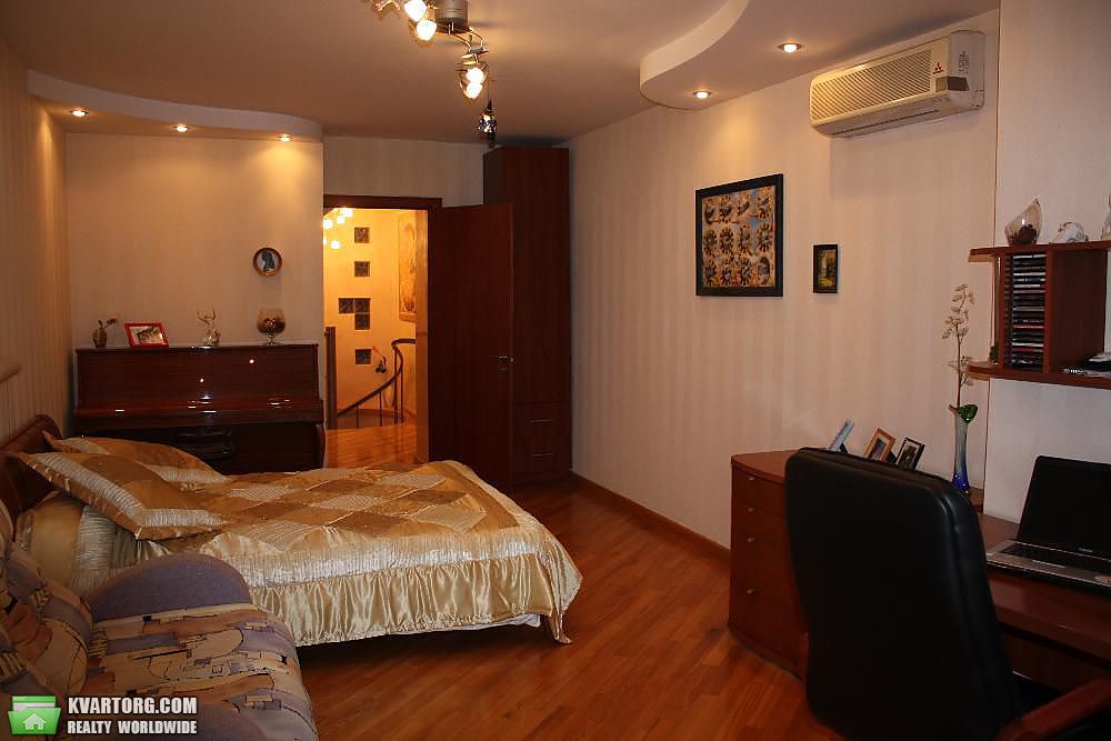 Sell 4-room apartment. Киев, Краснова — photo 1