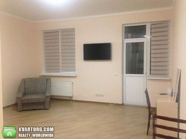 Rent out 1-room apartment. Киев,  Руданского — photo 1