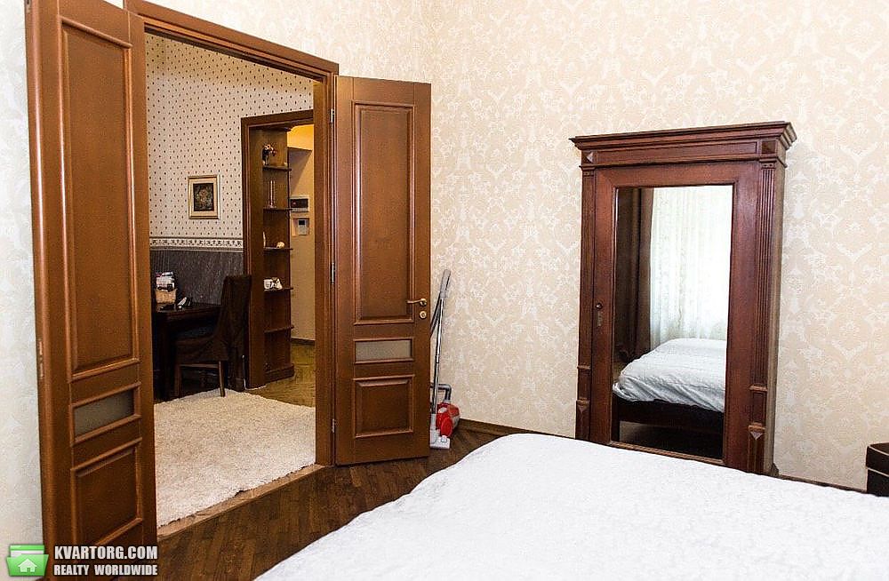 Rent out 2-room apartment. Львов, Князя Романа — photo 6