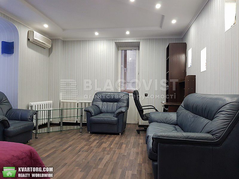 Rent out 2-room apartment. Киев,  Верховного Совета бул — photo 1