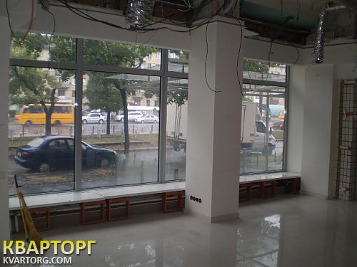 Rent out shop. Киев, пр-т Воссоединения,1 — photo 1