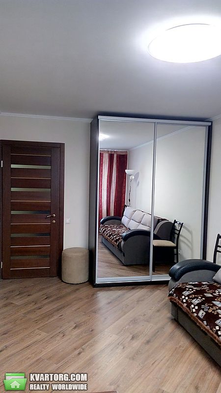 Rent out 1-room apartment. Киев, Оболонская пл — photo 3