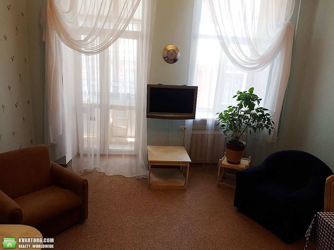 Rent out 3-room apartment. Киев,  Большая Васильковская — photo 6