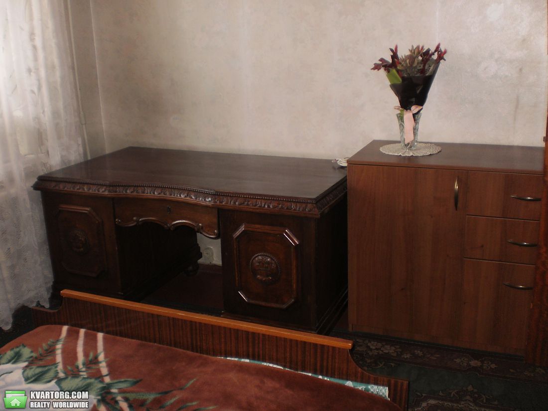 Rent out 2-room apartment. Киев, ул. Рижская — photo 8