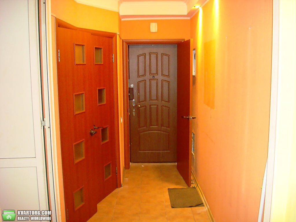 Sell 2-room apartment. Киев, Кирилло-Мефодиевская — photo 2