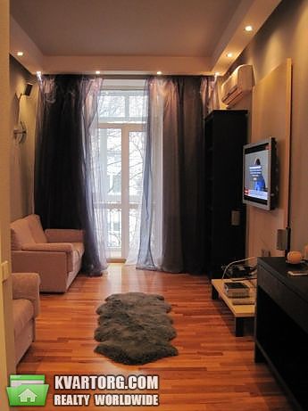 Rent out 2-room apartment. Киев,  Лютеранская — photo 7
